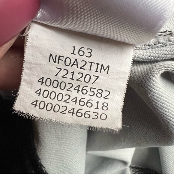 The North Face Motus II Capri Compression Tight Reptile Asphalt Gray, Medium - Picture 8 of 12